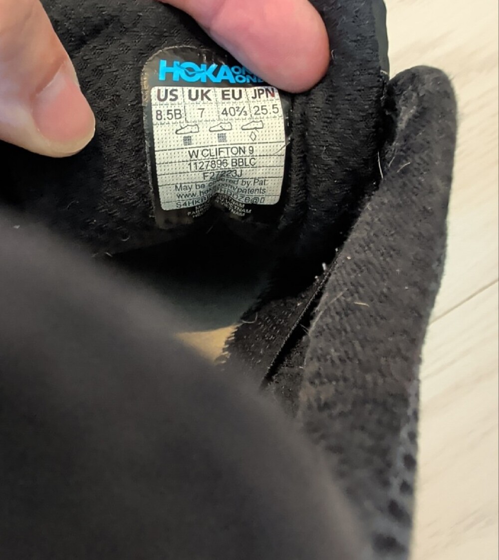 Hoka Women's Clifton 9 Black Athletic Shoes 2 Pair bundle - Picture 9 of 9